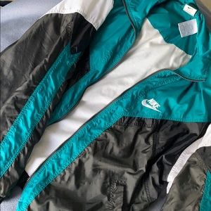 Nike windbreaker
